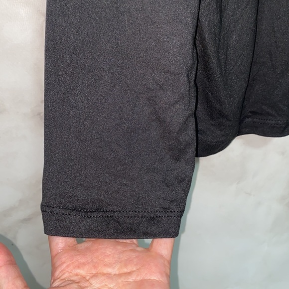 Flora Nikrooz Leopard Trim Front Pocket Pajama Top - Picture 3 of 6